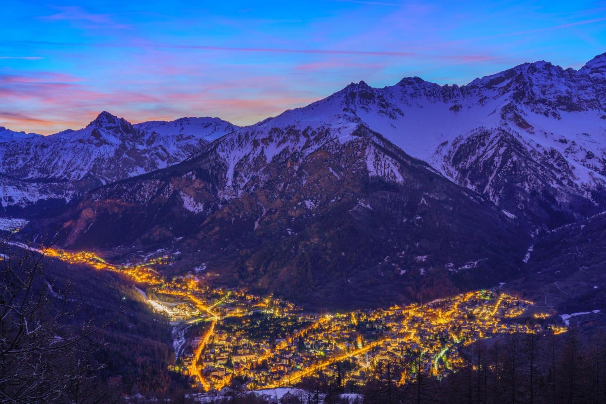 Rebecca'S House Few Steps From Skiing - Happy Rentals Bardonecchia Exterior foto
